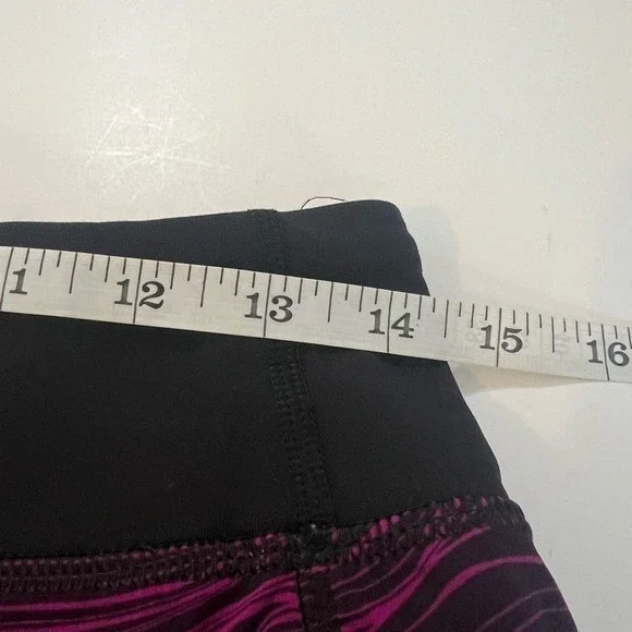 Lululemon Speed Short (2 1/2") Life Lines Polar Pink Black / Black Size 6 - Picture 4 of 8